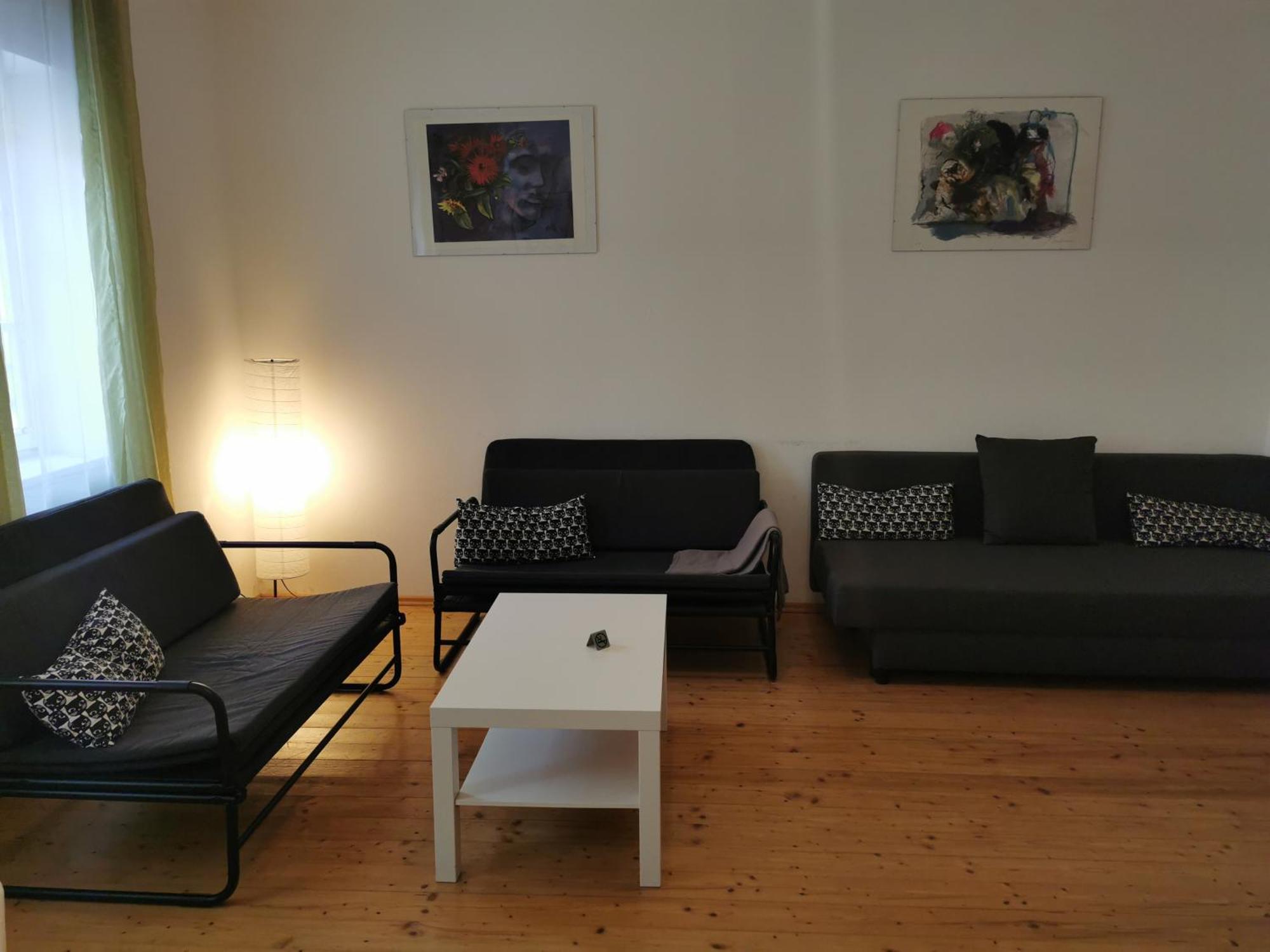 Ferienunterkuenfte In Sievering Mit Self-Check-In Wenen Buitenkant foto