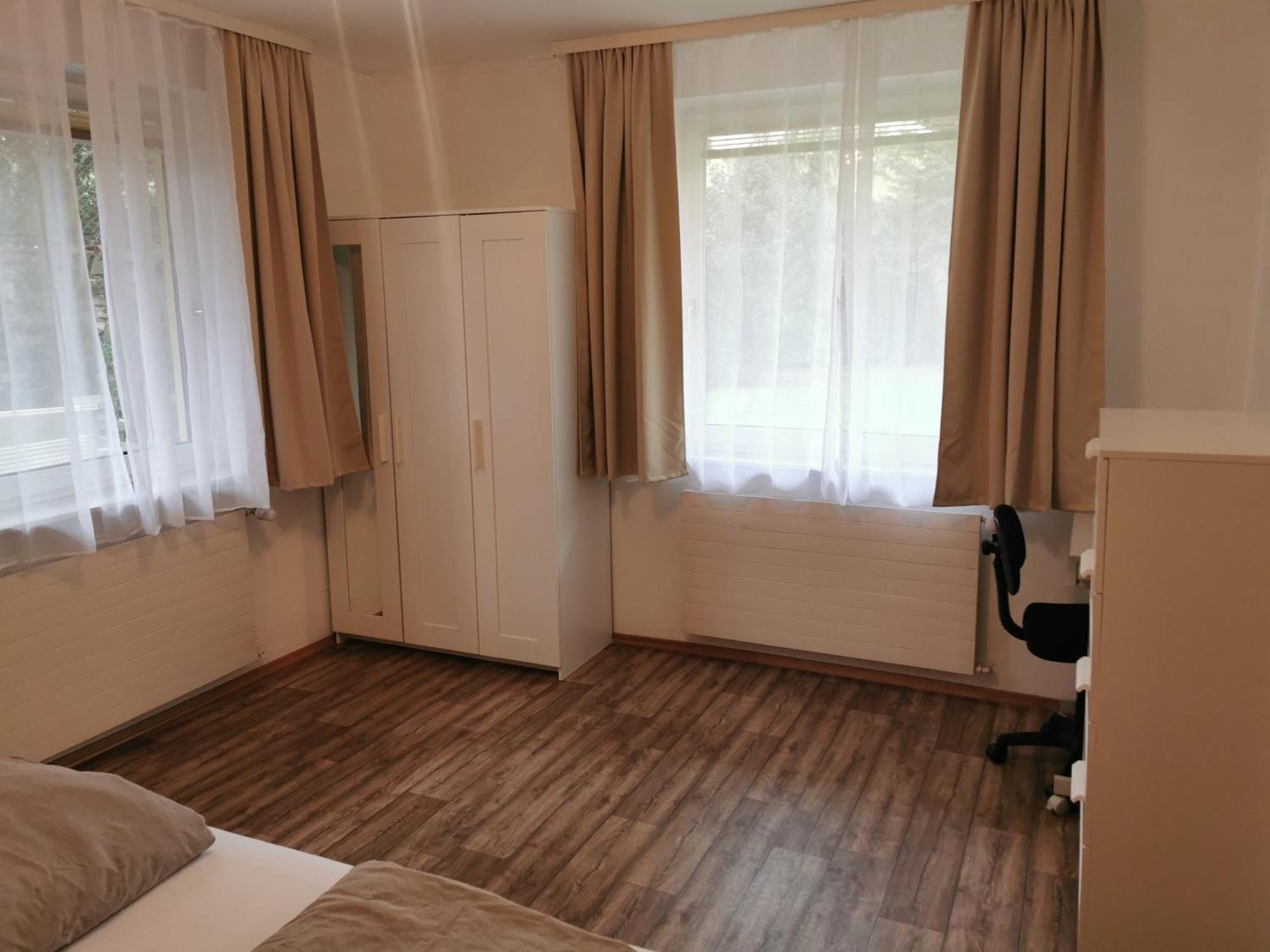 Ferienunterkuenfte In Sievering Mit Self-Check-In Wenen Buitenkant foto